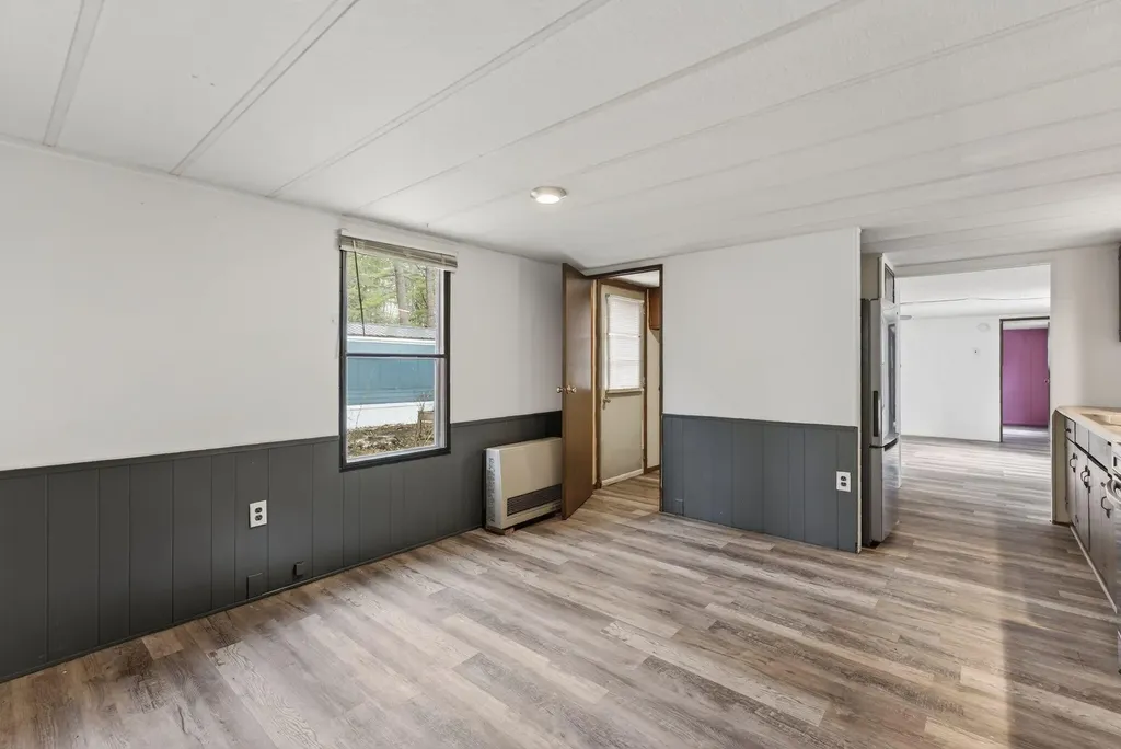 15 Valerie Avenue Brunswick ME 04011