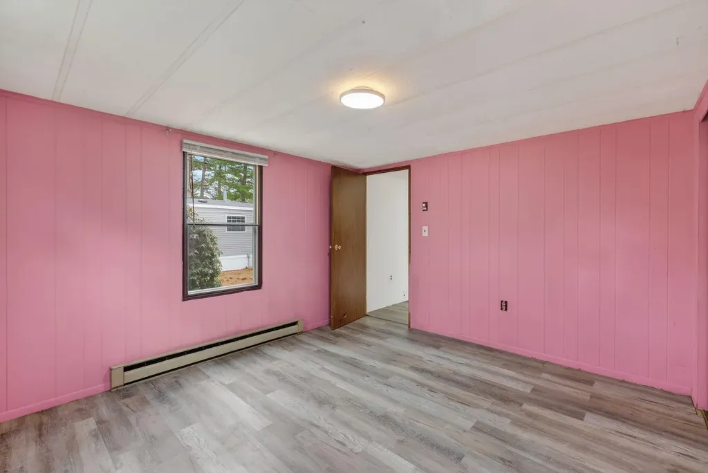 15 Valerie Avenue Brunswick ME 04011