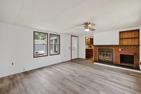 15 Valerie Avenue Brunswick ME 04011