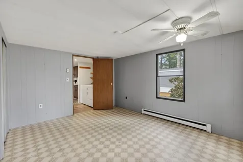 15 Valerie Avenue Brunswick ME 04011