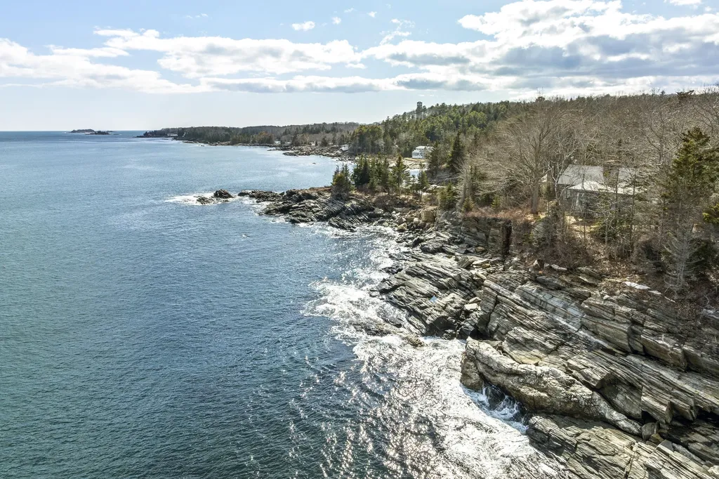 137 Miles Road South Bristol ME 04568