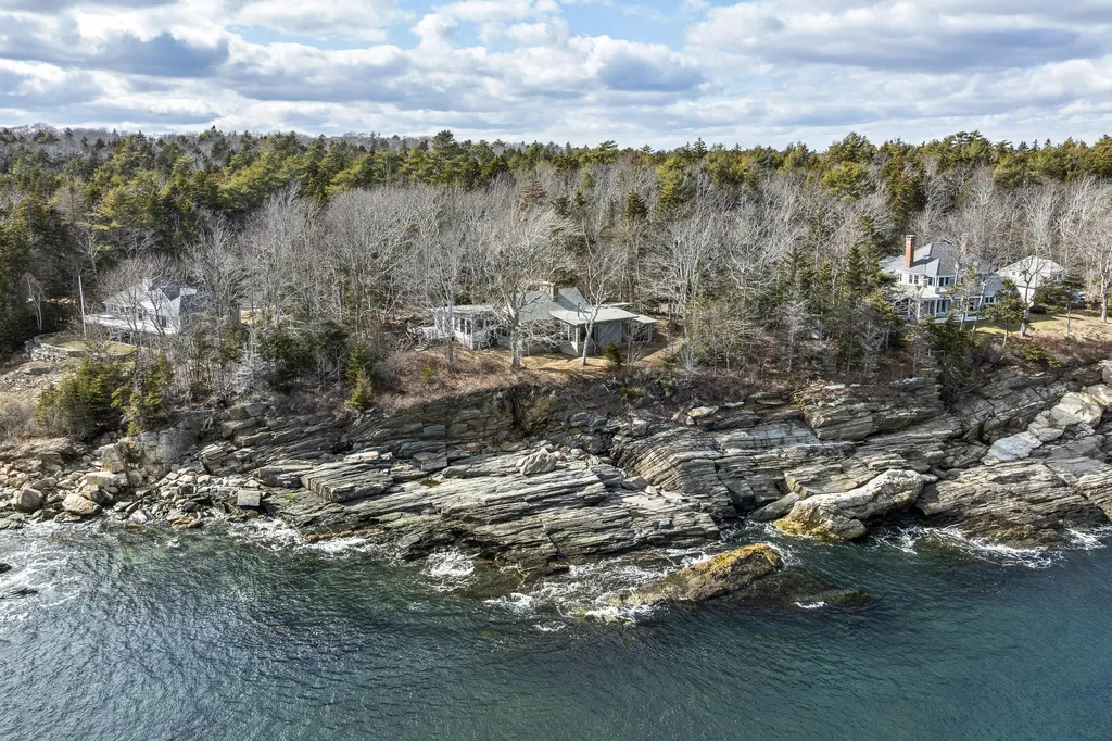137 Miles Road South Bristol ME 04568