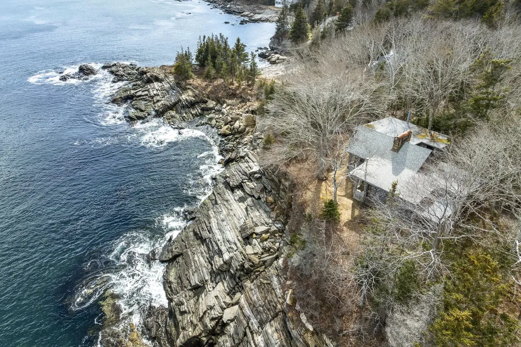 137 Miles Road South Bristol ME 04568