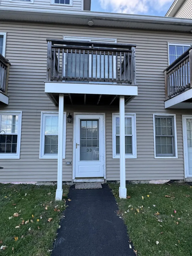 35 Mathews Avenue Waterville ME 04901