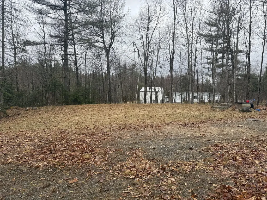1373 Bailey Road Jackson ME 04921