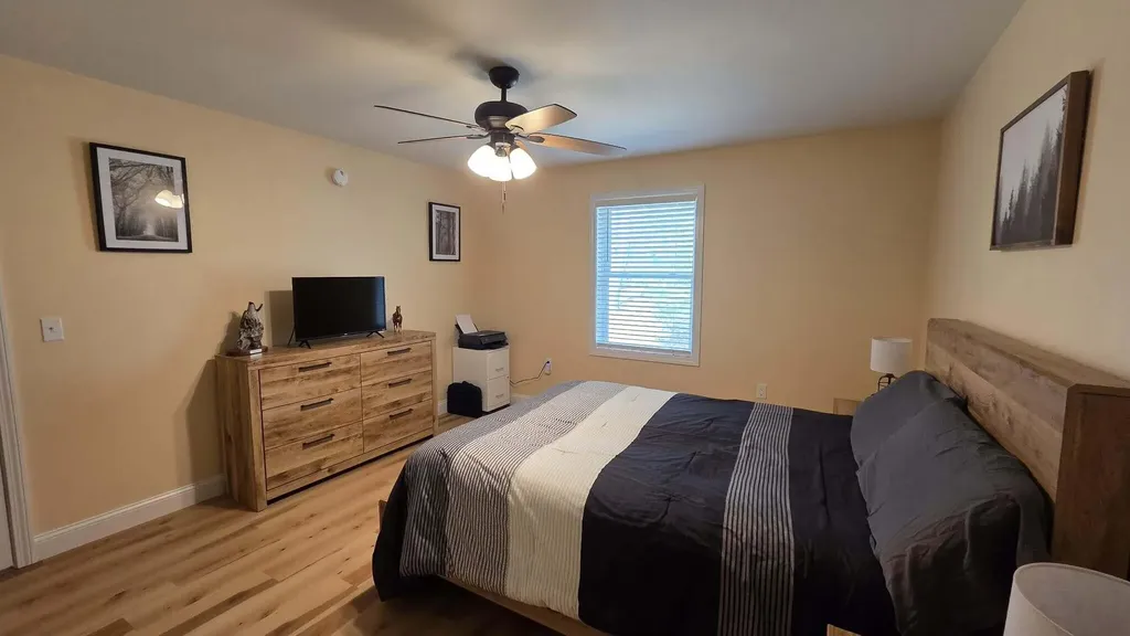 25 Village Circle Augusta ME 04330