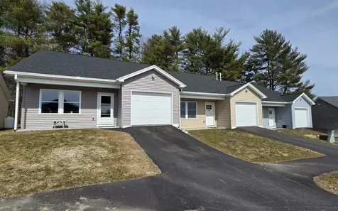 25 Village Circle Augusta ME 04330