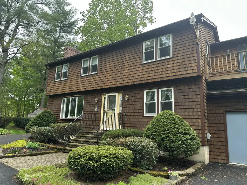 271 Hampden Road Carmel ME 04419