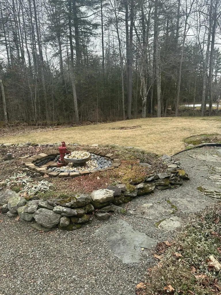271 Hampden Road Carmel ME 04419