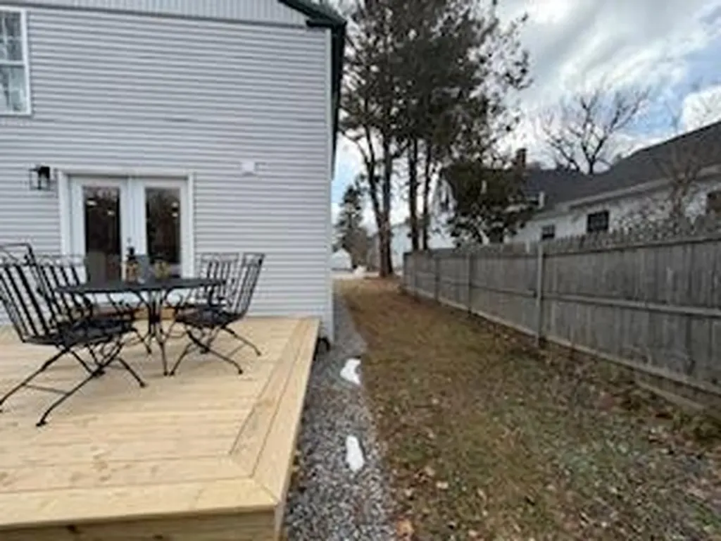 18 Woodbury Street Bangor ME 04401
