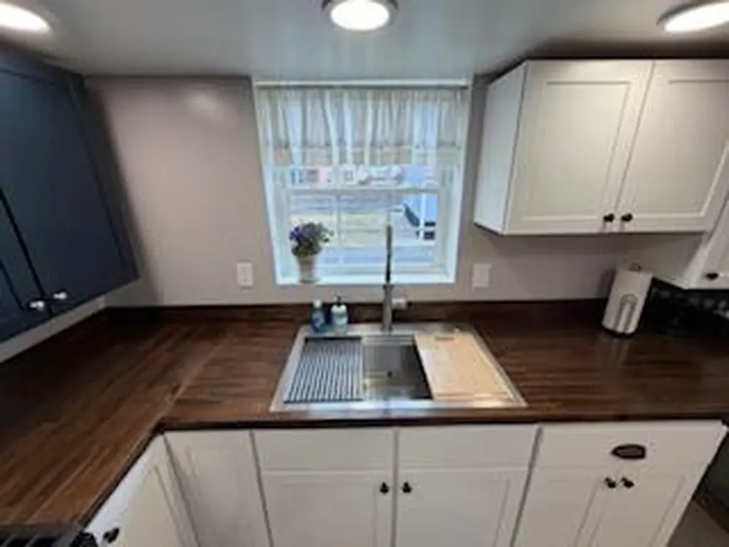 18 Woodbury Street Bangor ME 04401