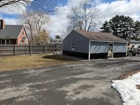 18 Woodbury Street Bangor ME 04401