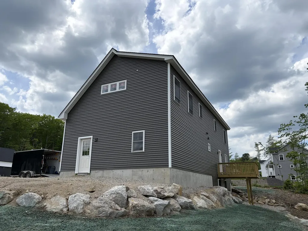 46 Woodbrey Lane Standish ME 04084