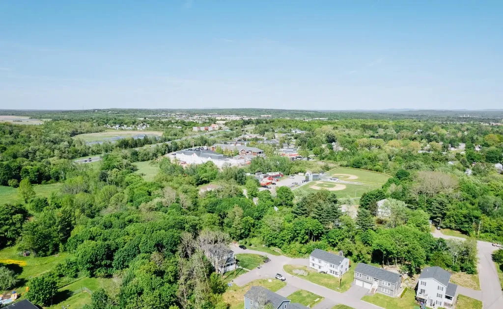40 Ellis Court Bangor ME 04401