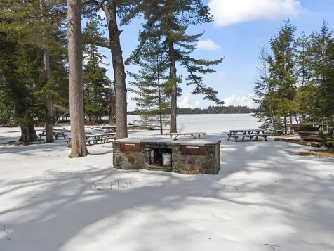 7 Casselton Road Raymond ME 04071