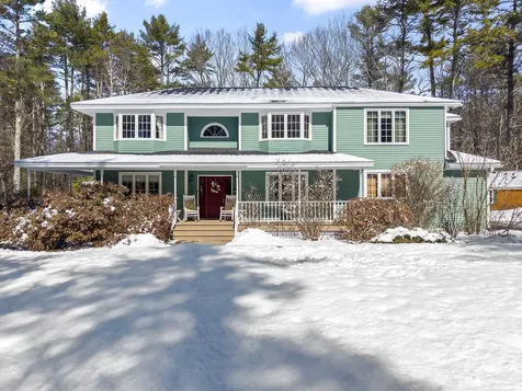 7 Casselton Road Raymond ME 04071