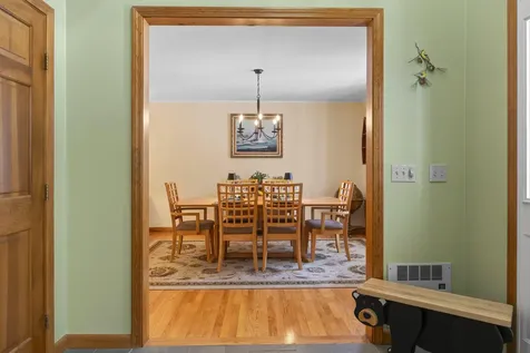 7 Casselton Road Raymond ME 04071
