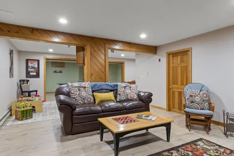 7 Casselton Road Raymond ME 04071