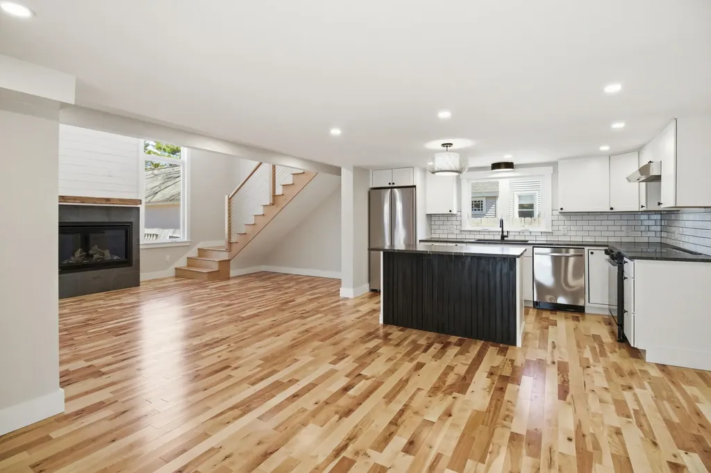 67 Jordan Avenue Brunswick ME 04011