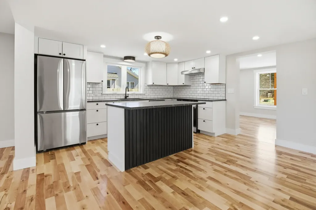 67 Jordan Avenue Brunswick ME 04011