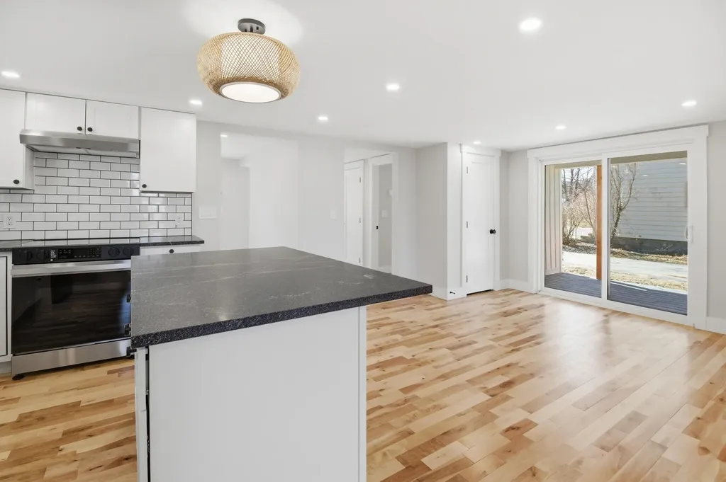 67 Jordan Avenue Brunswick ME 04011