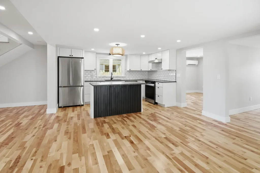 67 Jordan Avenue Brunswick ME 04011