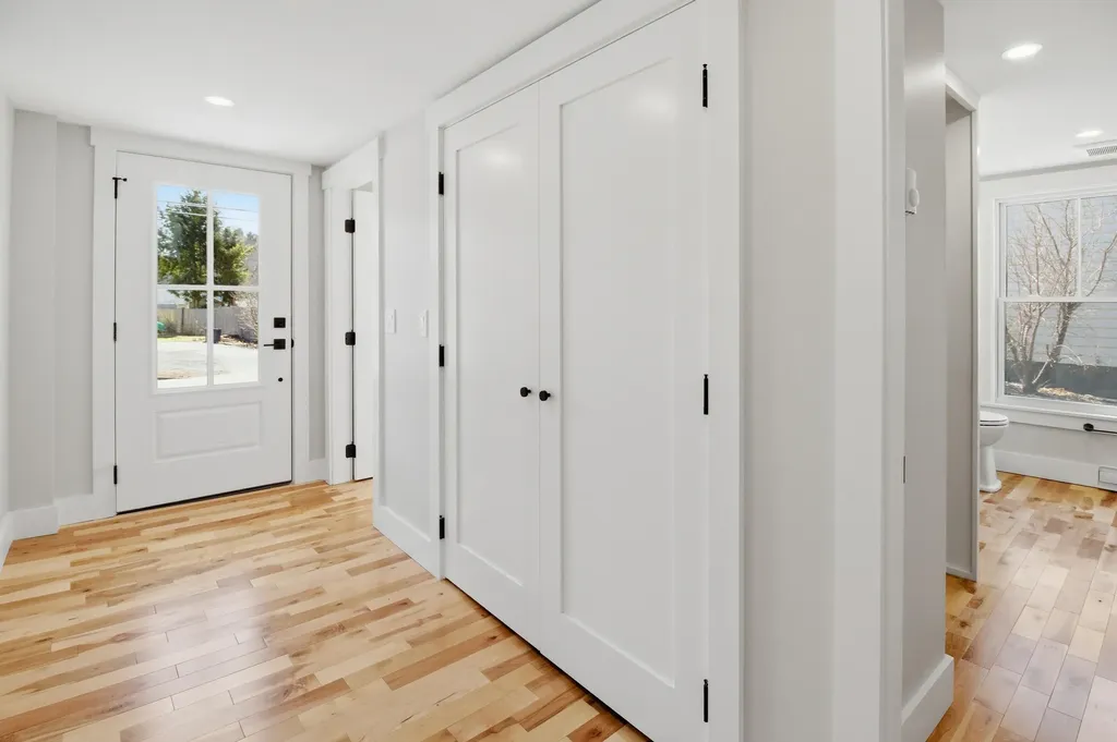 67 Jordan Avenue Brunswick ME 04011