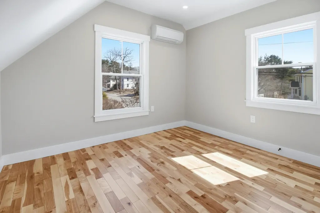 67 Jordan Avenue Brunswick ME 04011