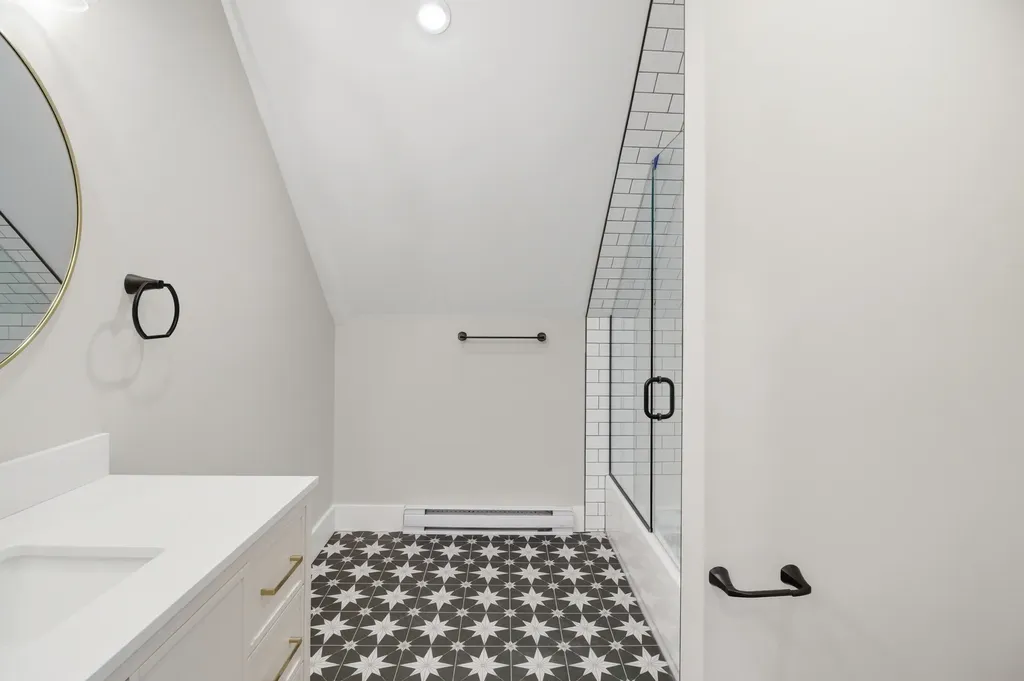 67 Jordan Avenue Brunswick ME 04011