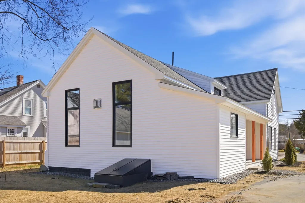 67 Jordan Avenue Brunswick ME 04011