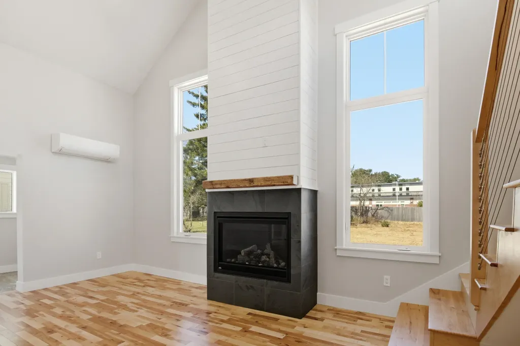 67 Jordan Avenue Brunswick ME 04011