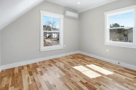 67 Jordan Avenue Brunswick ME 04011