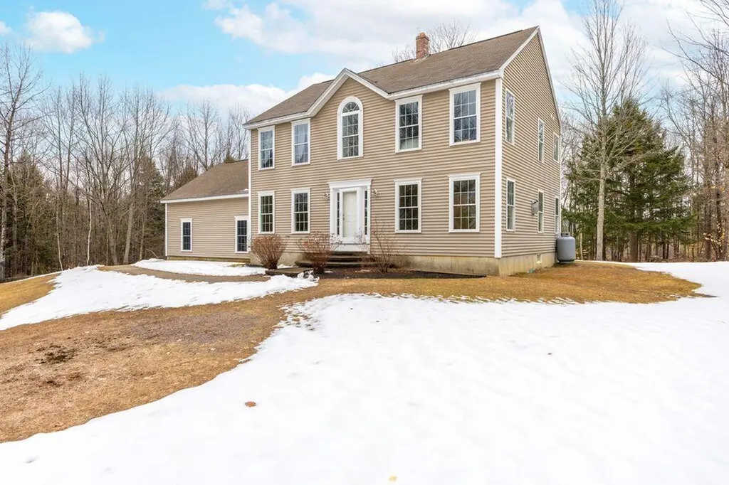 99 Nash Road Windham ME 04062