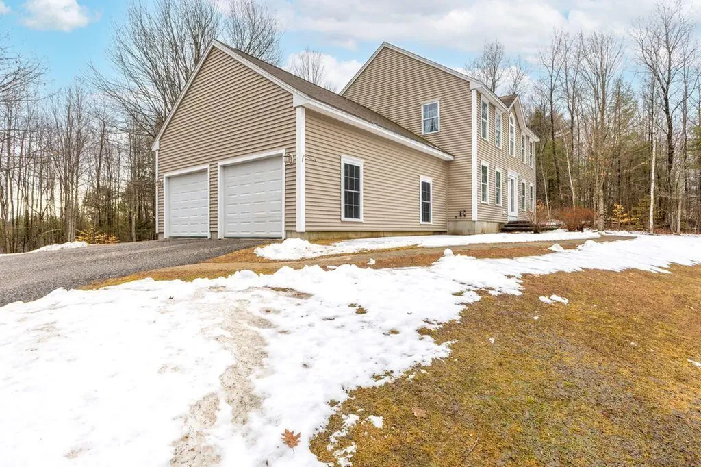 99 Nash Road Windham ME 04062