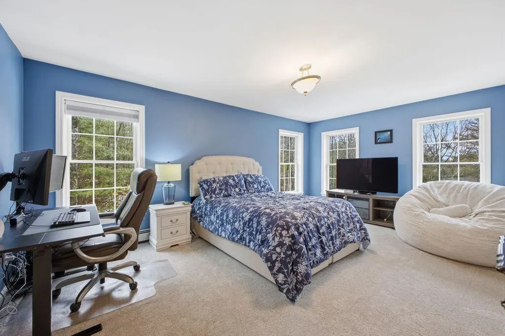 99 Nash Road Windham ME 04062