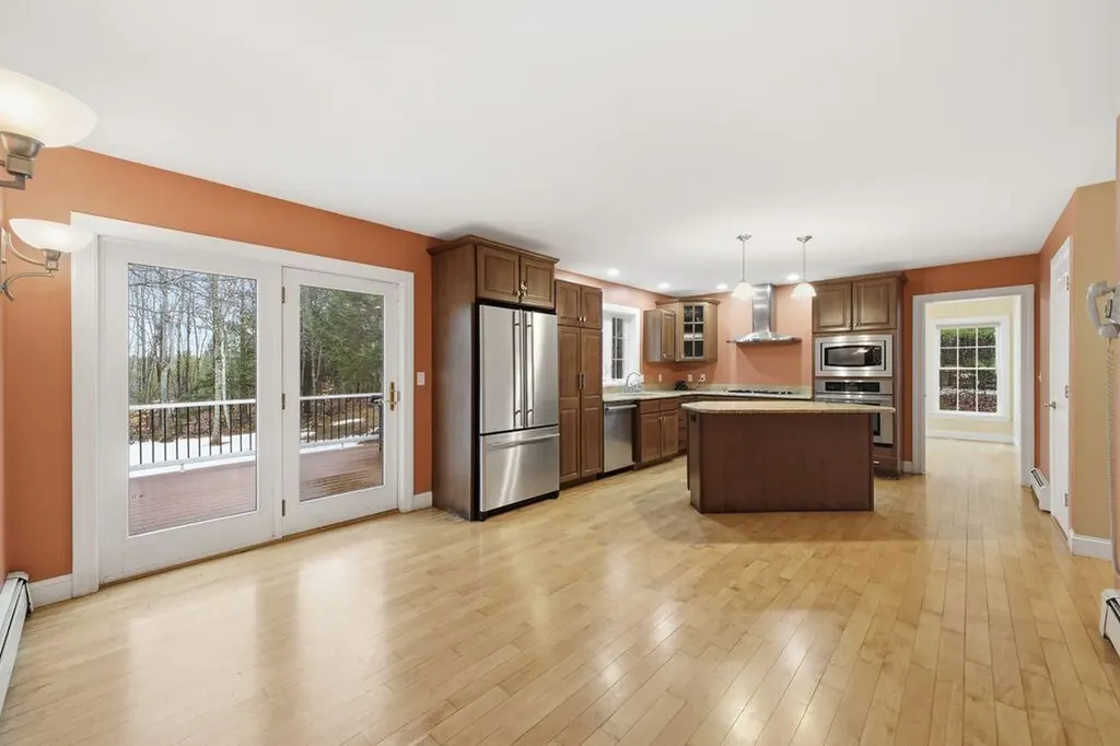 99 Nash Road Windham ME 04062