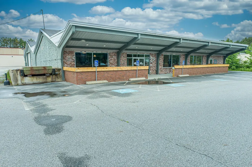 1110 Minot Avenue Auburn ME 04210