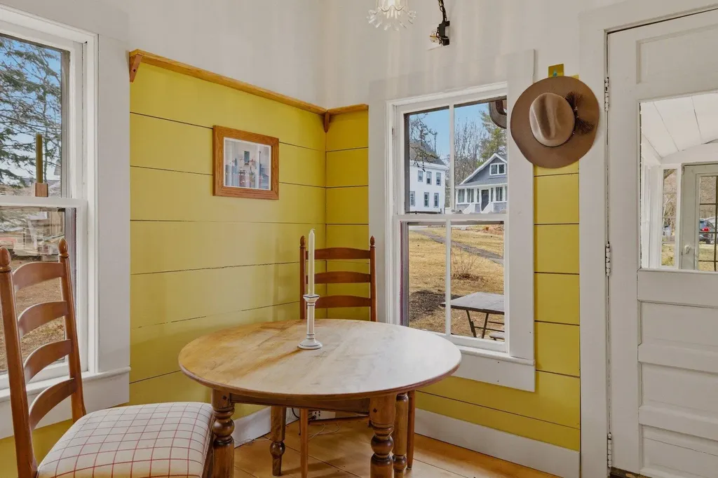 24 Newson Avenue Kittery ME 03904