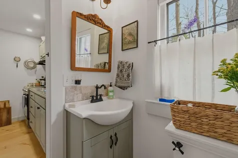 24 Newson Avenue Kittery ME 03904