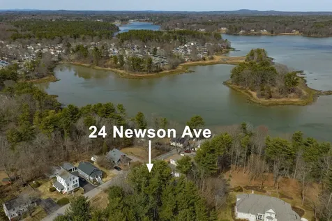 24 Newson Avenue Kittery ME 03904