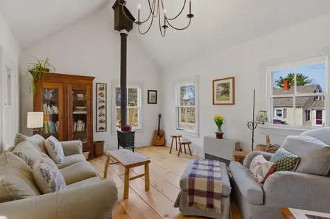 24 Newson Avenue Kittery ME 03904