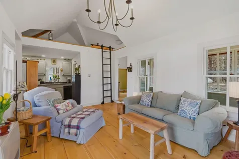 24 Newson Avenue Kittery ME 03904