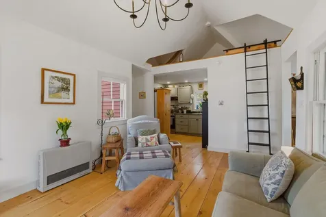 24 Newson Avenue Kittery ME 03904