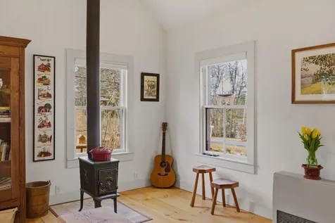 24 Newson Avenue Kittery ME 03904