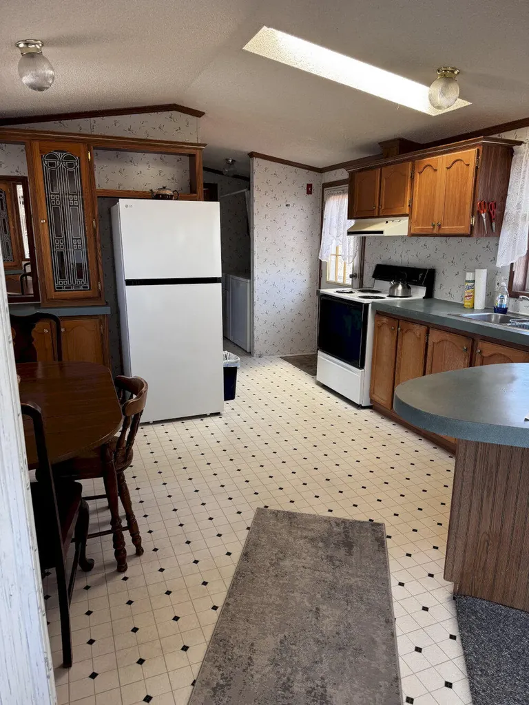 78 Harvey's Park Skowhegan ME 04976