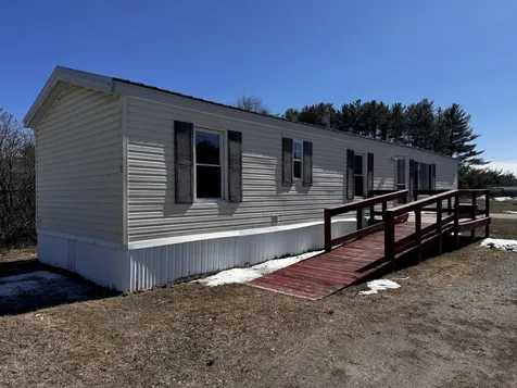 78 Harvey's Park Skowhegan ME 04976