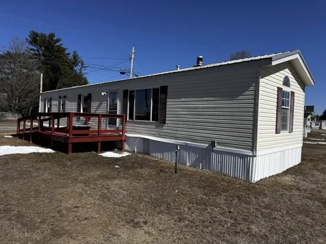 78 Harvey's Park Skowhegan ME 04976