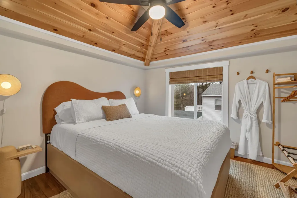 162 E Grand Avenue Old Orchard Beach ME 04064