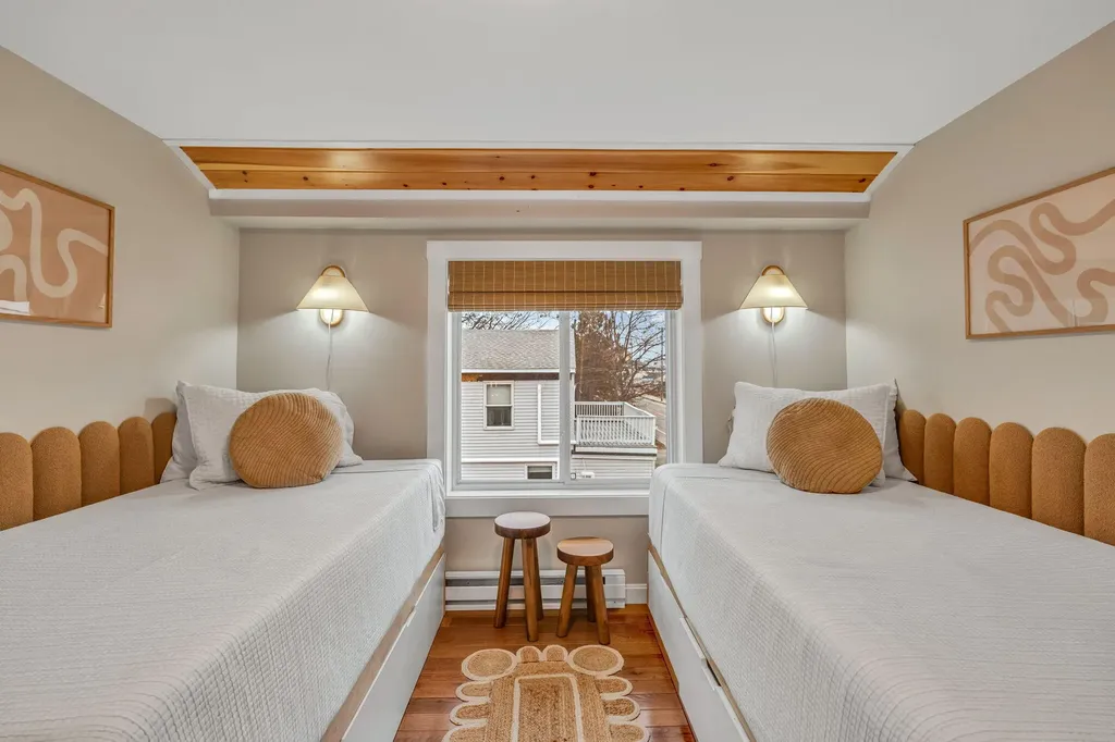 162 E Grand Avenue Old Orchard Beach ME 04064