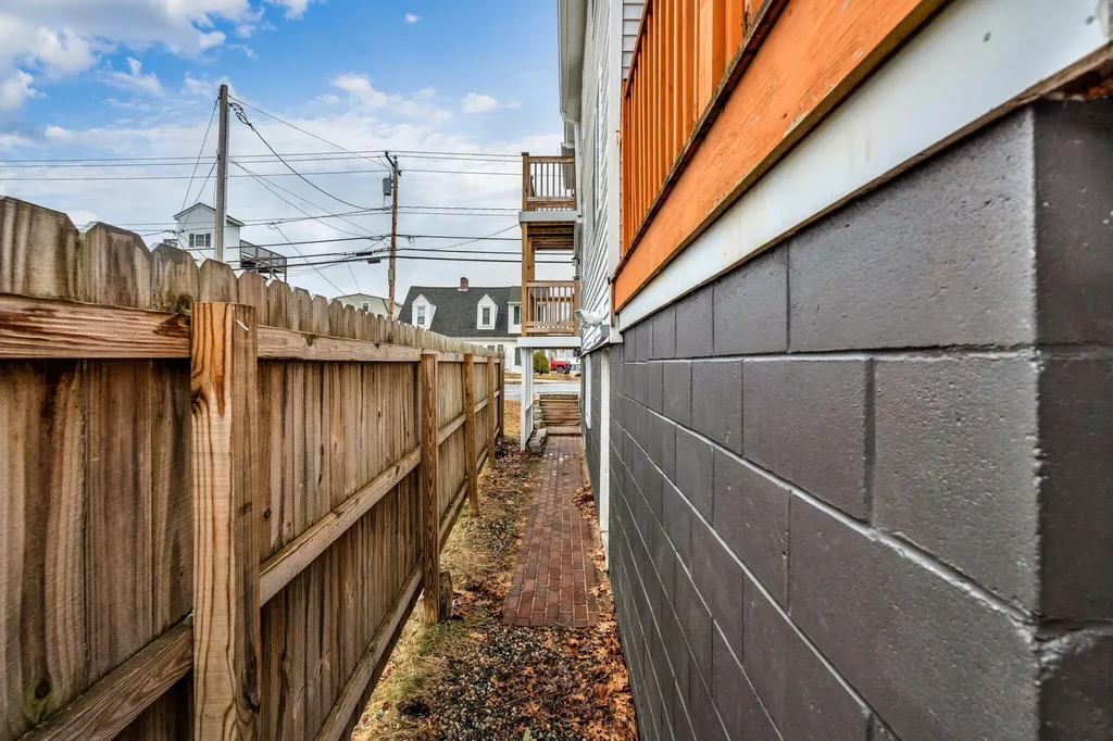 162 E Grand Avenue Old Orchard Beach ME 04064